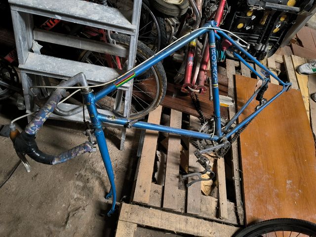 Bicicleta de carreras Romani