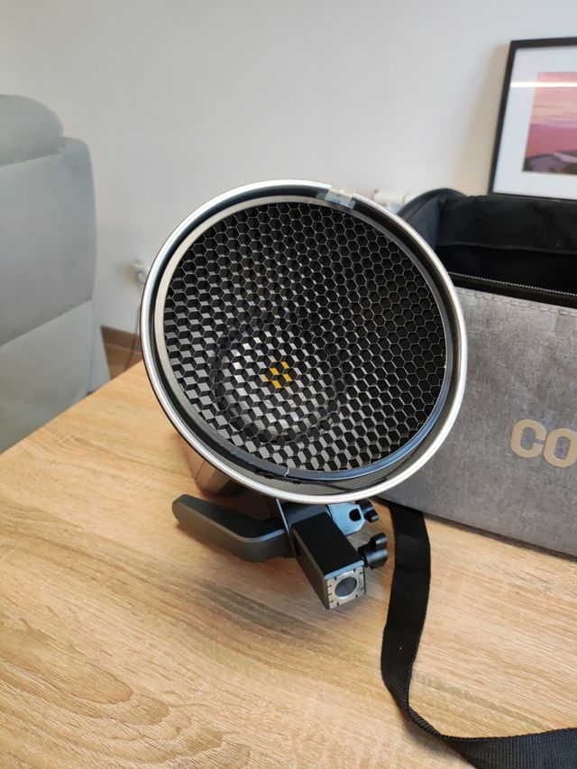 Foco LED Colbor CL100