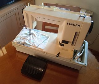 Máquina de coser Singer
