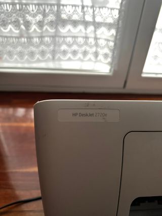 Impresora HP DeskJet 2720e