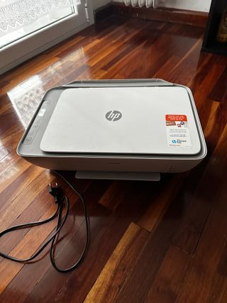 Impresora HP DeskJet 2720e