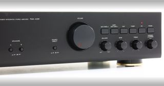 Denon PMA-425R Amplificador Integrado Negro
