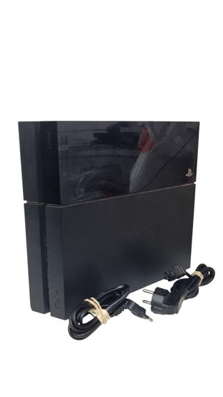 CONSOLA PS4 FAT 500GB + CABLES