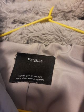 Bershka Chaquetón Gris Peluche está nuevo Talla M