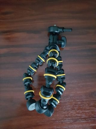 Trípode Articulado Flexible Negro y Amarillo