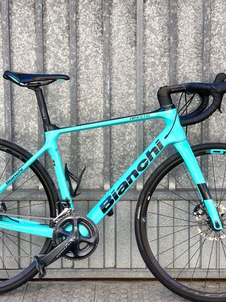 Bianchi Infinito XE Ultegra Bicicleta de Carbono