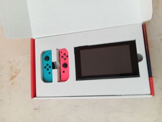 Nintendo Switch con 2 juegos