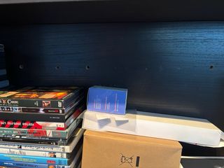 Mueble TV Ikea Negro y Marrón con puertas deslizan