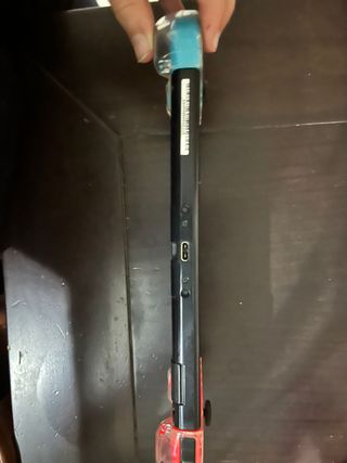 Nintendo Switch + 2 Mandos Pro + 8 Juegos + funda