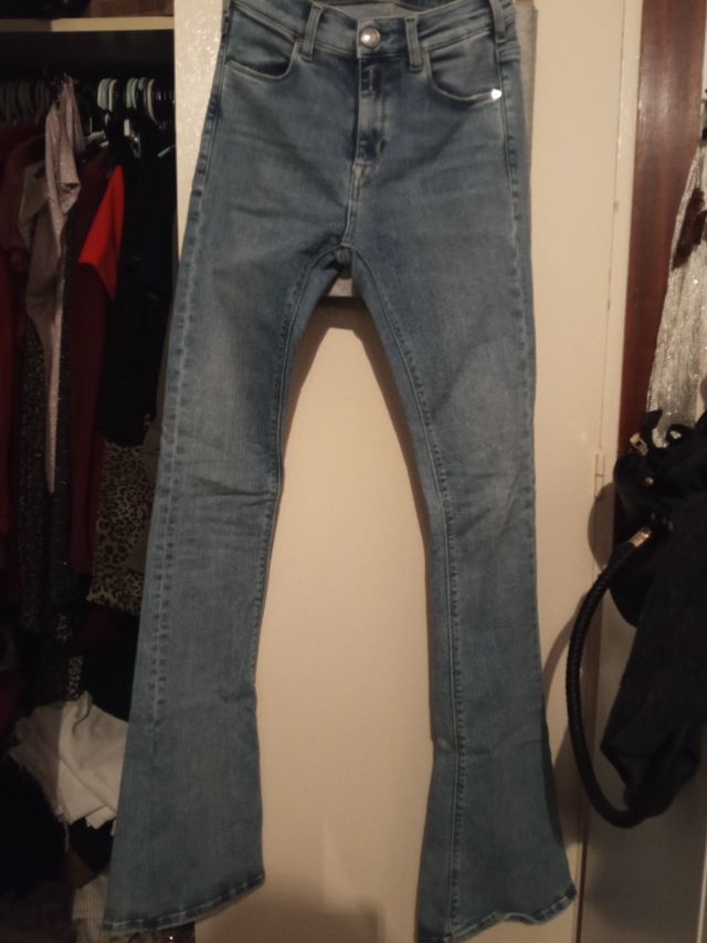 Vaqueros campana claros talla 32