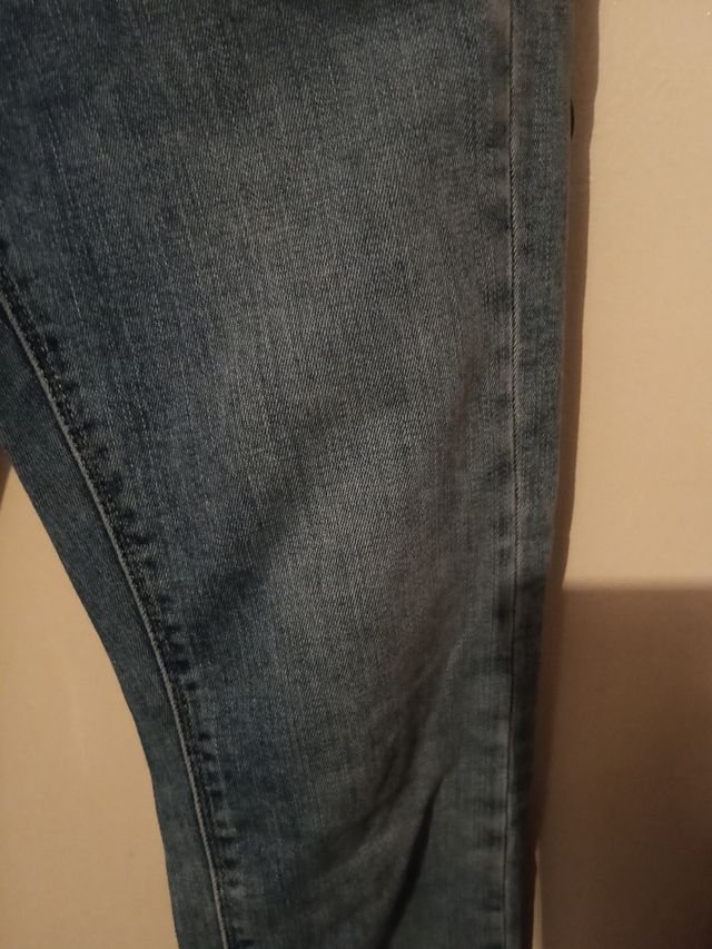 Vaqueros campana claros talla 32