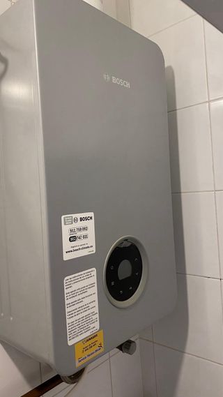 Termo de gas Bosch,nuevo ,prácticamente sin uso