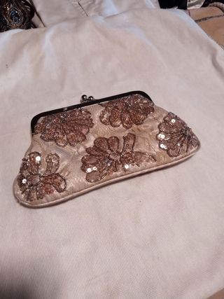 Bolso de fiesta beige y dorado