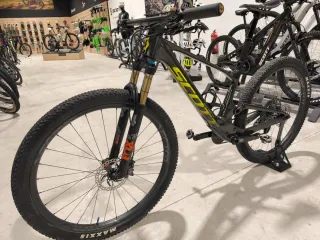 SCOTT SPARK RC CUSTOM T/M