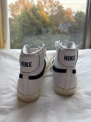 Zapatillas Nike Blazer Mid '77 Blancas