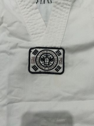 Kimono Taekwondo Blanco niño de 7 años.