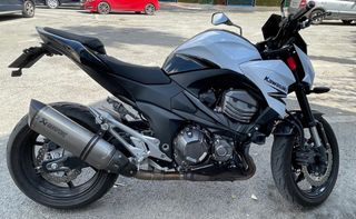 Kawasaki Z800 27.000km  (Version limitable )