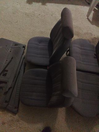 Asientos y Cartoneras Peugeot 205