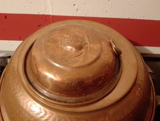 Calderos de cobre martillado