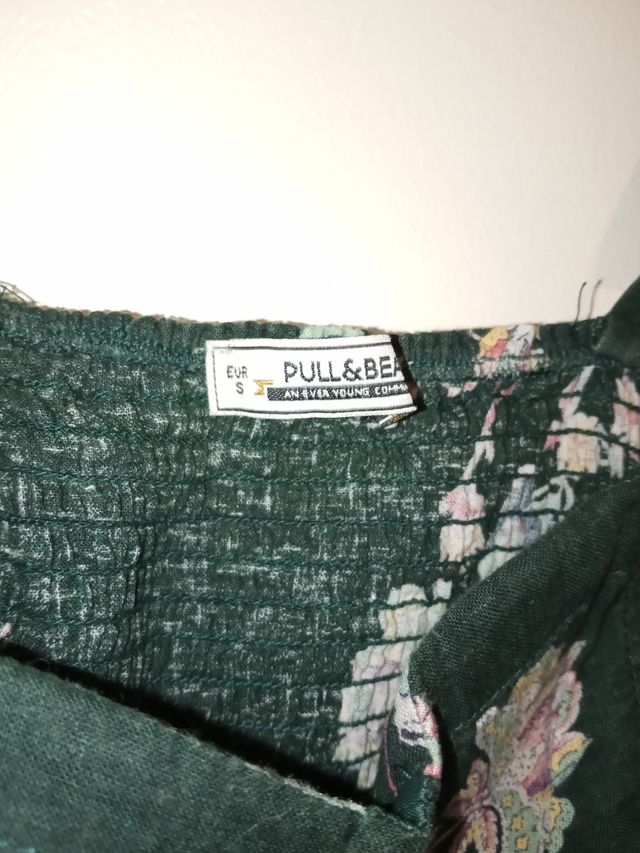 Mono verde floral Pull&Bear talla S
