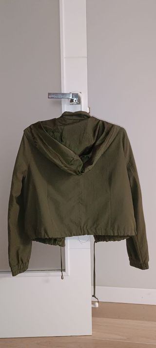 Chaqueta Verde Militar Pull&Bear Talla XS