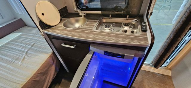 Caravana Across Arena 375