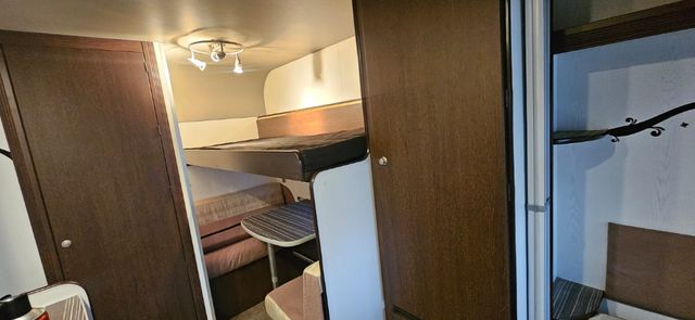 Caravana Across Arena 375