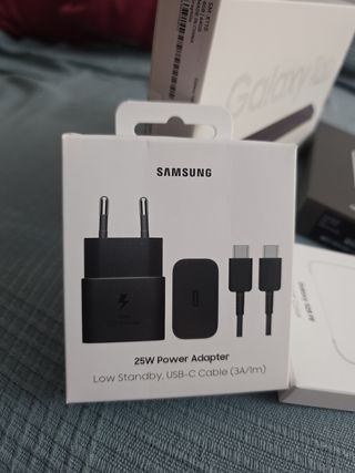 Samsung GALAXY S25FE 128GB
+ Tab A9 +Funda + Carga