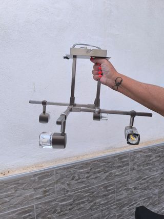 Lámpara de techo moderna metal y cristal