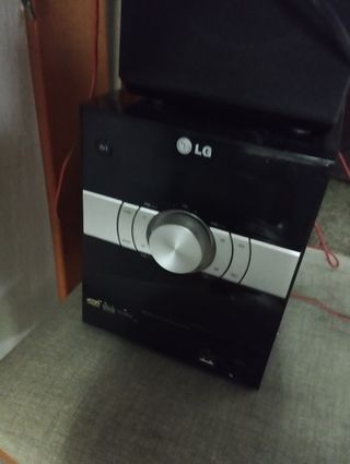 Equipo de música LG negro
