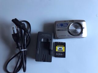 Cámara Olympus u Digital 600 Plata