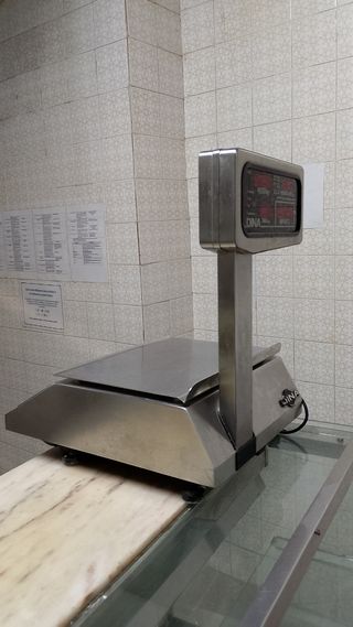 Báscula electrónica de acero DINA