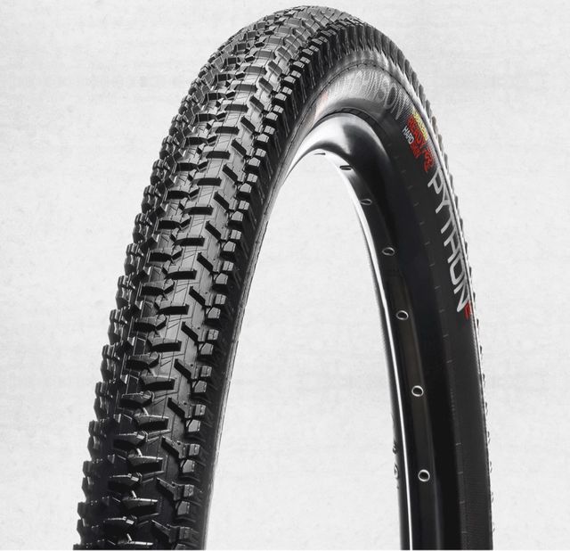 Cubierta Hutchinson Python - Perfecto Estado