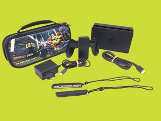Nintendo Switch OLED - Accesorios Mario Kart