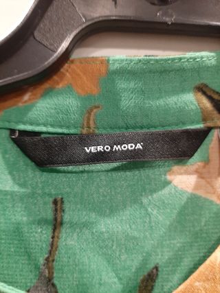 Blusa manga larga floral verde