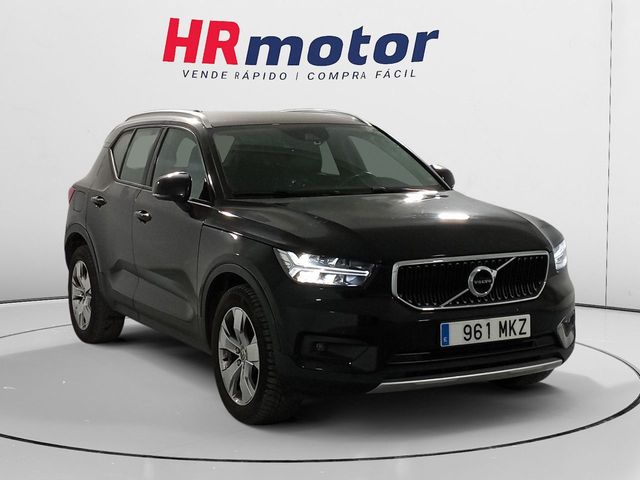Volvo XC40 Business Plus 2WD
