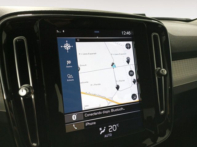 Volvo XC40 Business Plus 2WD