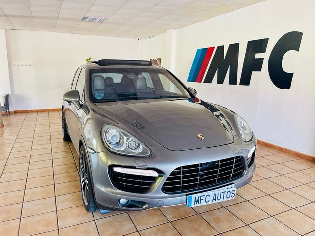 Porsche Cayenne 2011