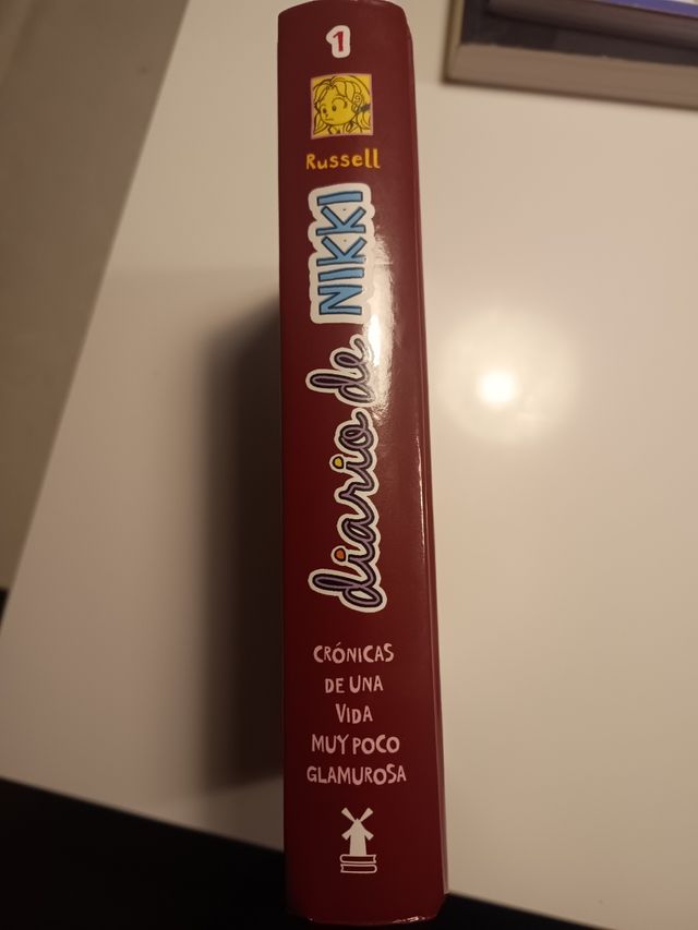 Diario de Nikki 1 - Crónicas de una vida muy po...
