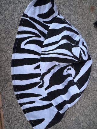 Gorro estampado cebra