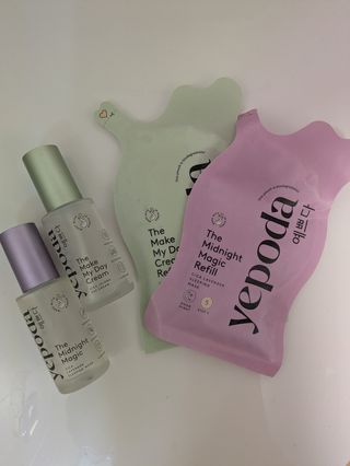 Yepoda Crema Día y Noche con botes Vacíos
