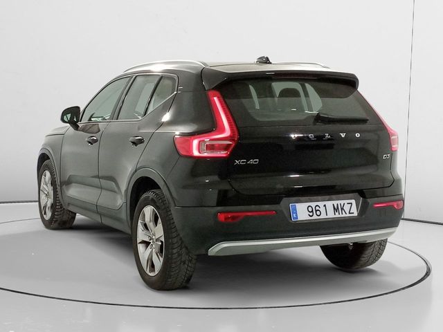 Volvo XC40 Business Plus 2WD