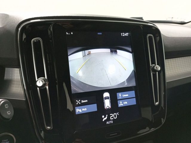Volvo XC40 Business Plus 2WD