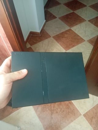 PlayStation 2 Slim Negra