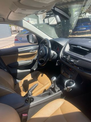 BMW X1 2011