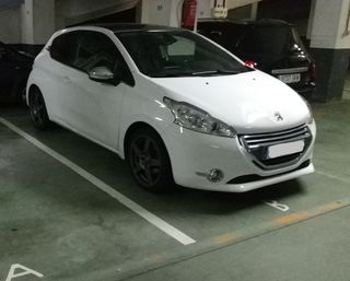 Peugeot 208 2013