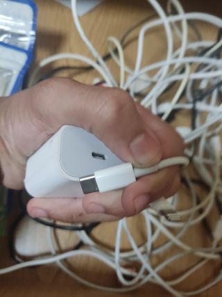 Fundas y cargadores iPhone 11 Pro, 13 Mini