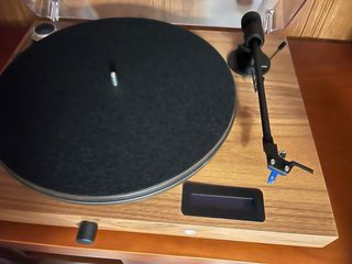 Tocadisco + Altavoces 