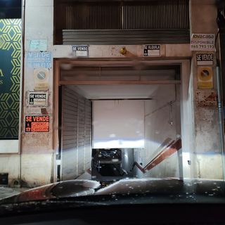 Plaza de garaje abierta