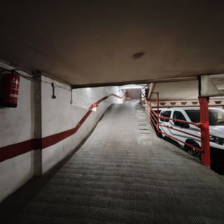 Plaza de garaje abierta